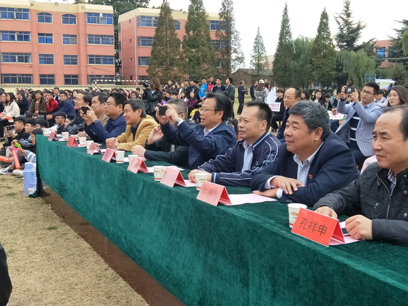 5bd2e056a4373.jpg 5bd2e056a4373.jpg