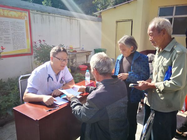 5ba748a6e3299.jpg 5ba748a6e3299.jpg