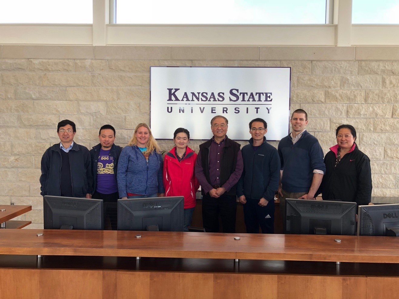 5cf2015956104.jpg 5cf2015956104.jpg