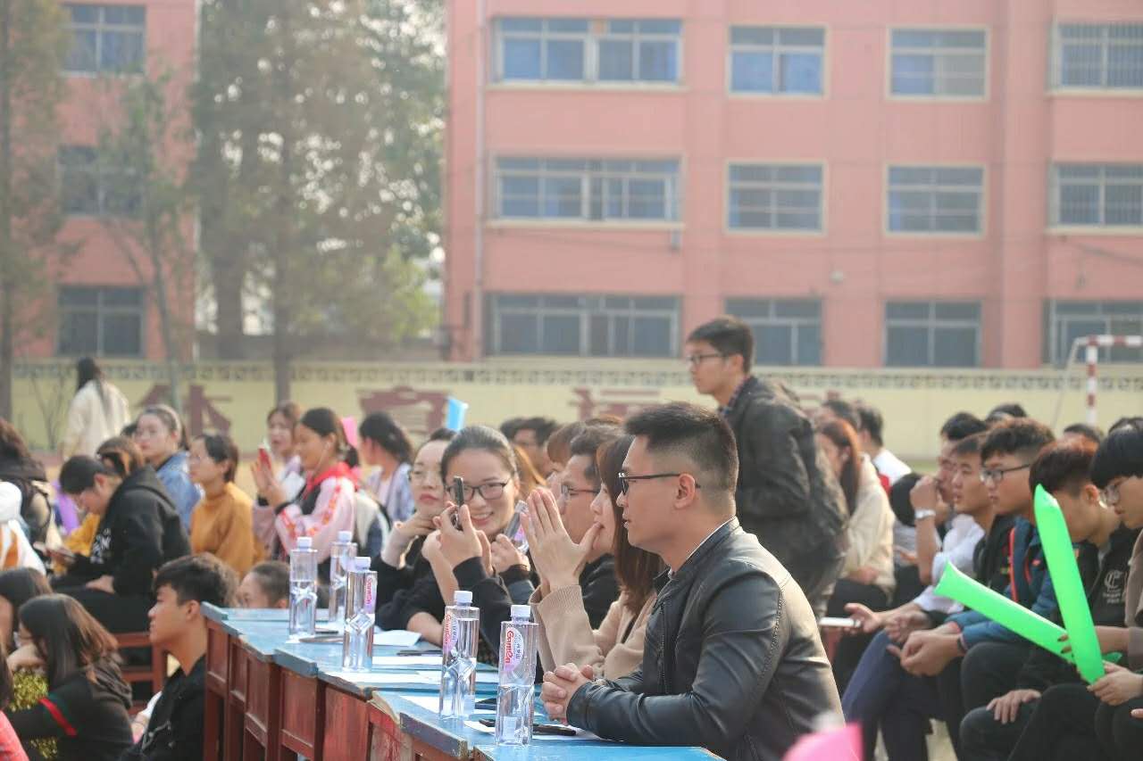 5bdfc7bb88163.jpg 5bdfc7bb88163.jpg