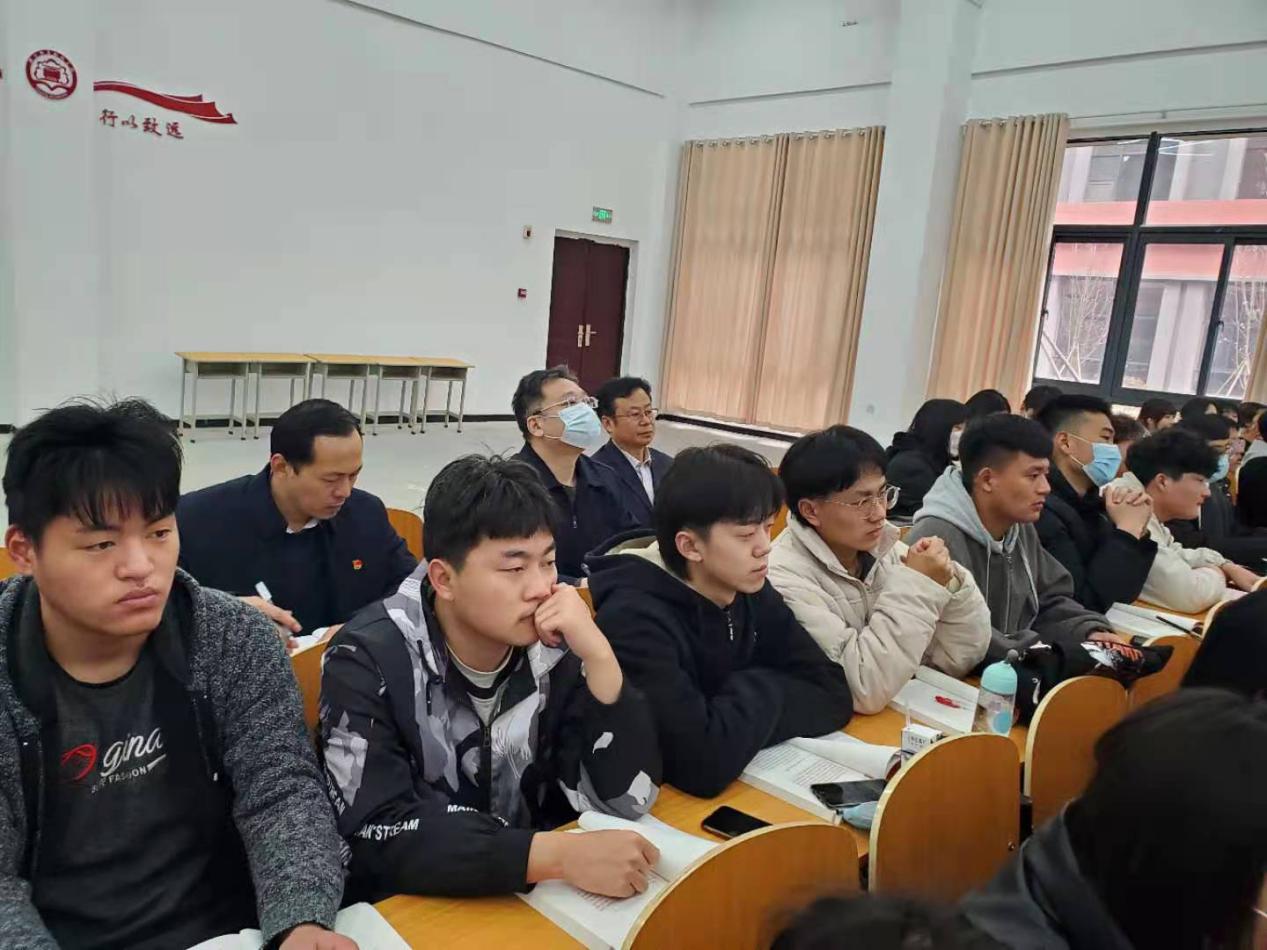 说明: 9b4fd343aadc015241d58ee1370e143