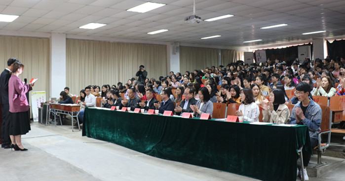 5cc3c16e896b5.jpg 5cc3c16e896b5.jpg