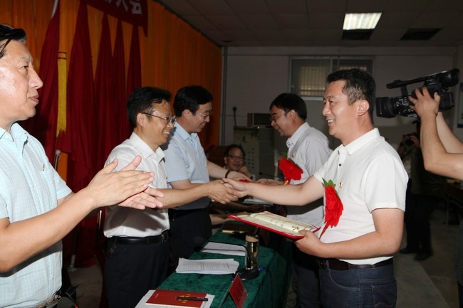 5b3ae957f0dc1.jpg 5b3ae957f0dc1.jpg