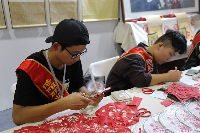 5baddf374b26e.JPG 5baddf374b26e.JPG