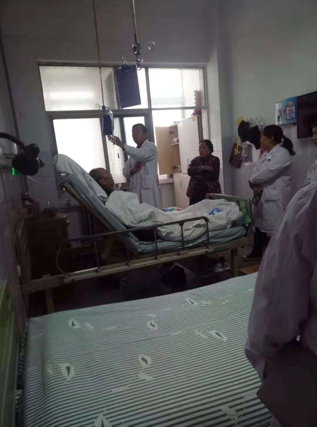 5bf546cdb580f.jpg 5bf546cdb580f.jpg