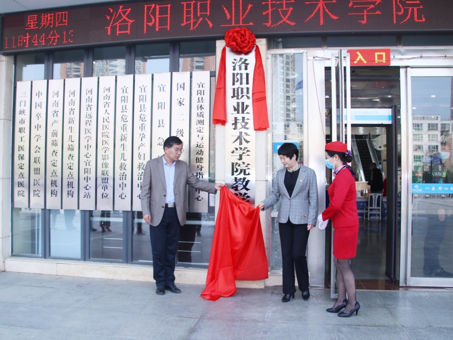 说明: C:/Users/admin/Desktop/7d3cdbe336f1b92f6091e7d38b84c84.jpg