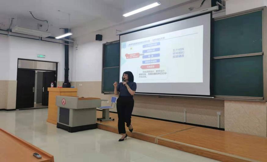 说明: 7ec109ee31f45549f06a69e7b66c57e