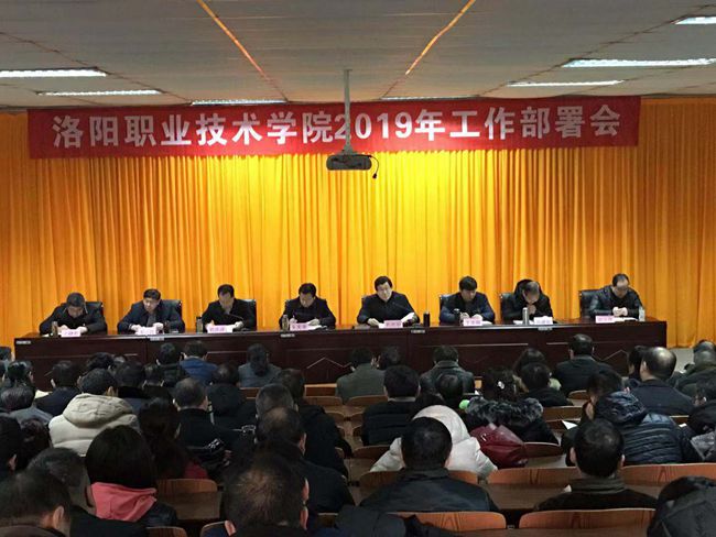 5c6e3ed20aadc.jpg 5c6e3ed20aadc.jpg